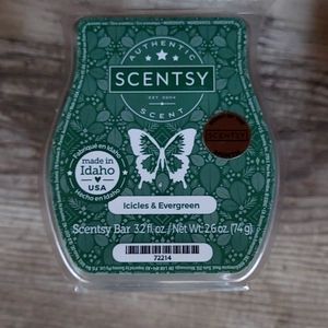 Scentsy Icicles and Evergreen
